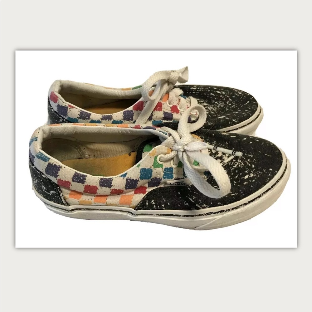 VANS CRAYOLA Youth Kids Sz 2 Shoes Checkerboard